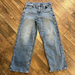 American Eagle Curvy Super High-Rise Baggy Straight Light Blue Denim Jeans